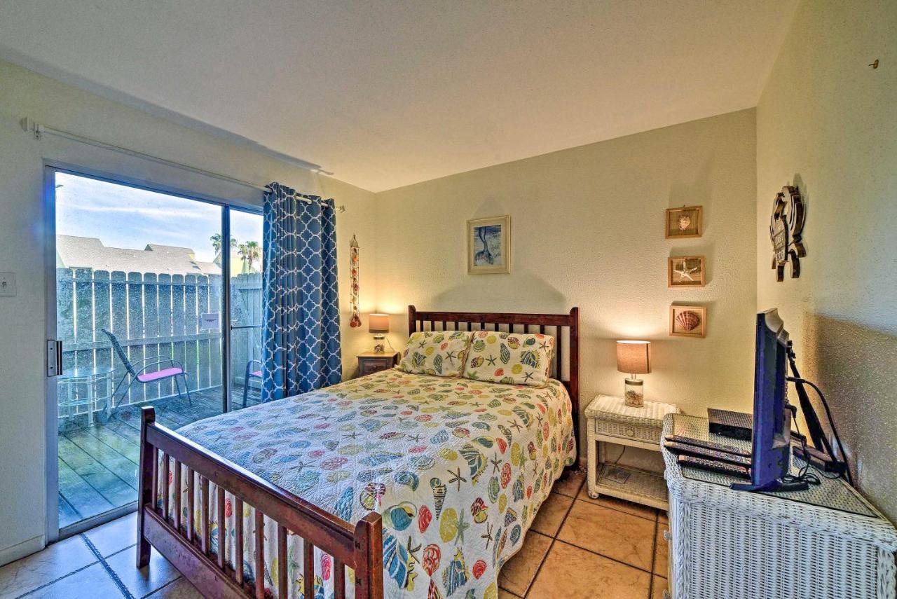 Breezy Corpus Christi Condo With Deck And Fishing Dock Luaran gambar