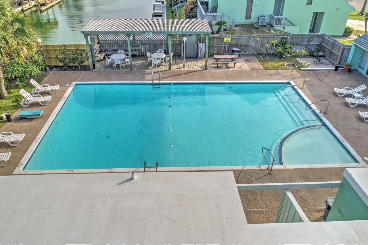 Breezy Corpus Christi Condo With Deck And Fishing Dock Luaran gambar